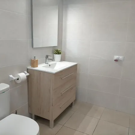 Apartamento Casa-apartamento Planta Baja,jardín Privado