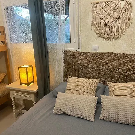 Apartamento Casa-apartamento Planta Baja,jardín Privado *