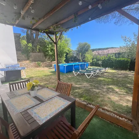Apartamento Casa-apartamento Planta Baja,jardín Privado
