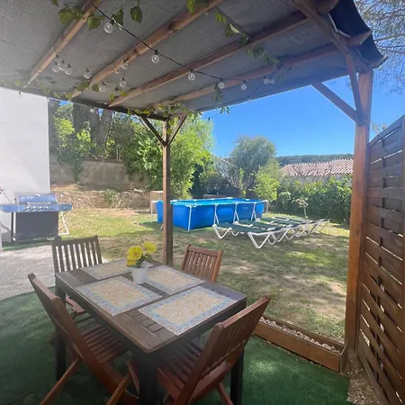 Apartamento Casa-apartamento Planta Baja,jardín Privado